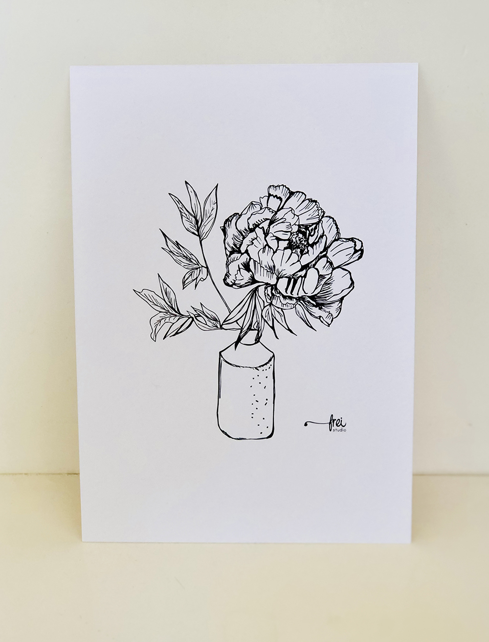 frei-peony-in-pot-black-web